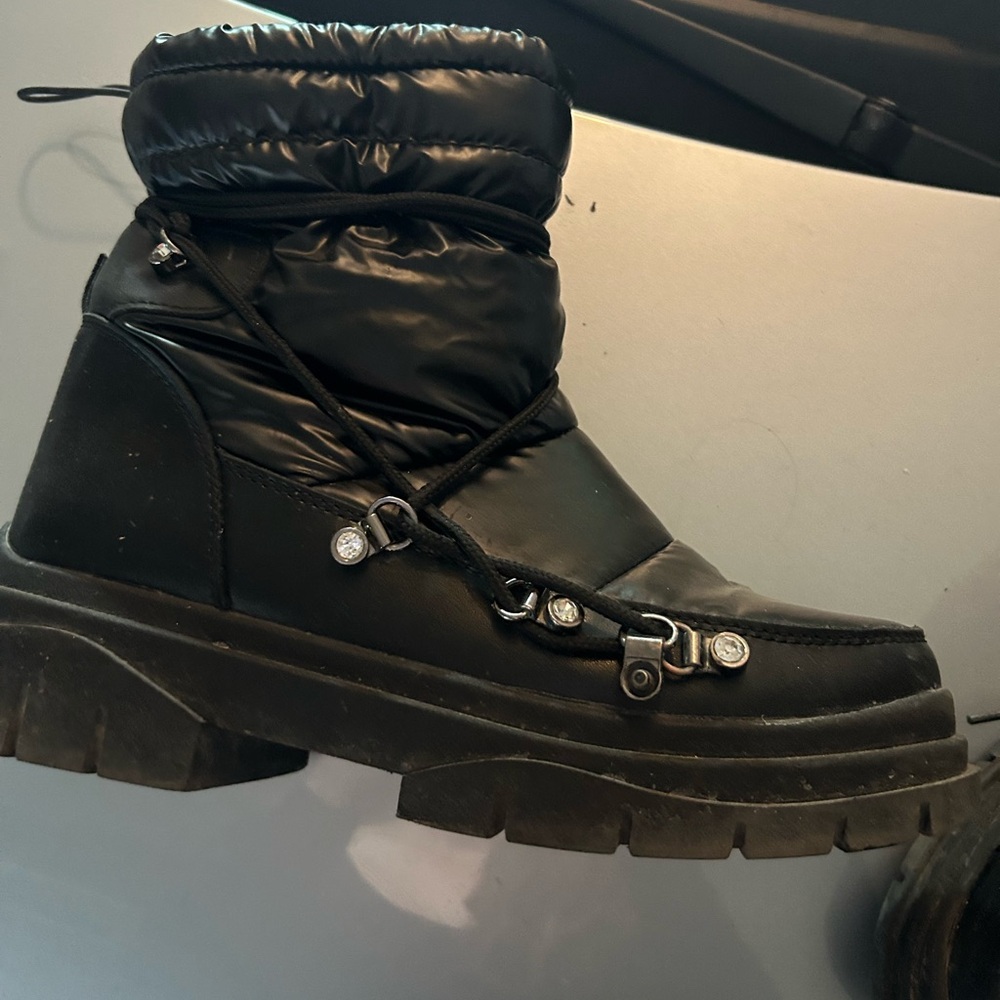 Artica by Browns - Black Winter Boots - Quilted Lace-Up Ankle Boot - Picture 3 of 6